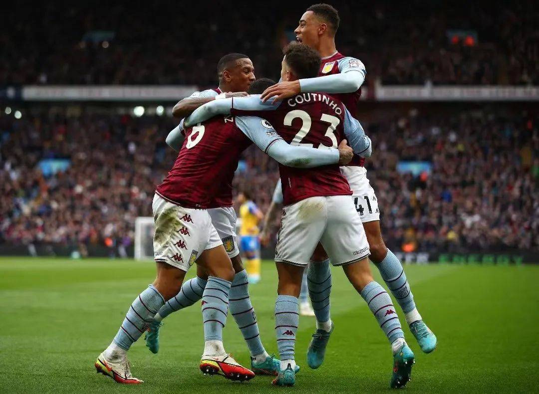 开云体育在线-阿斯顿维拉主场惨败，英超降级阴云笼罩的简单介绍