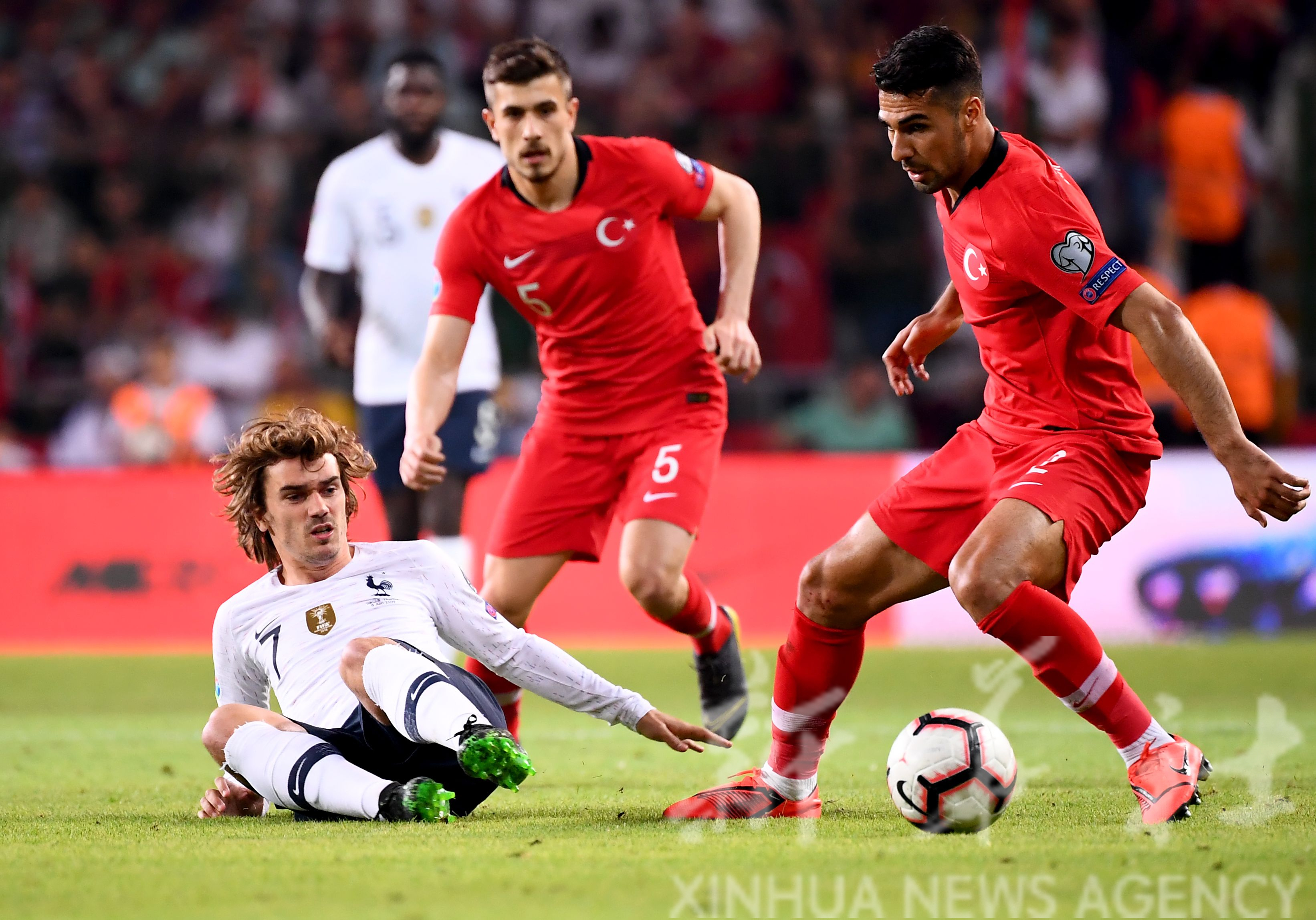 秘鲁队击败强敌,欧预赛千帆竞发争奇斗艳的简单介绍 秘鲁队击败强敌,欧预赛千帆竞发争奇斗艳的简单介绍