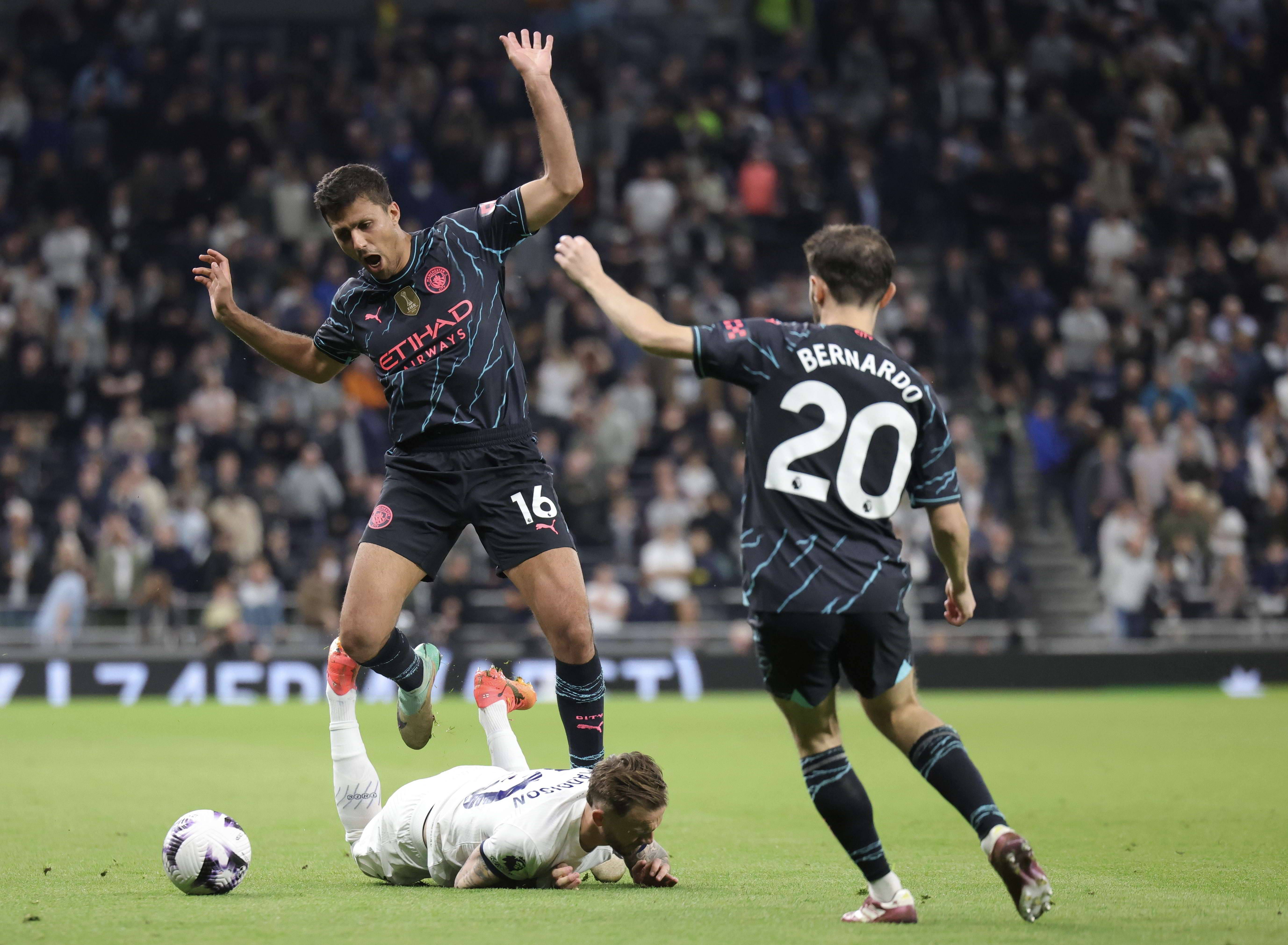 关于国际足球赛事爆发精彩绝伦演绎,令球迷狂热的信息 关于国际足球赛事爆发精彩绝伦演绎,令球迷狂热的信息