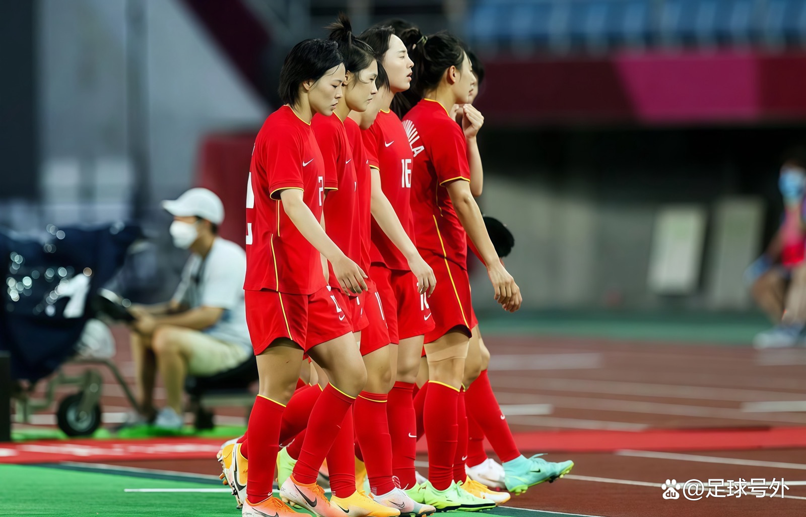 开云体育官网-墨西哥女足遭遇挑战，需要提高整体实力