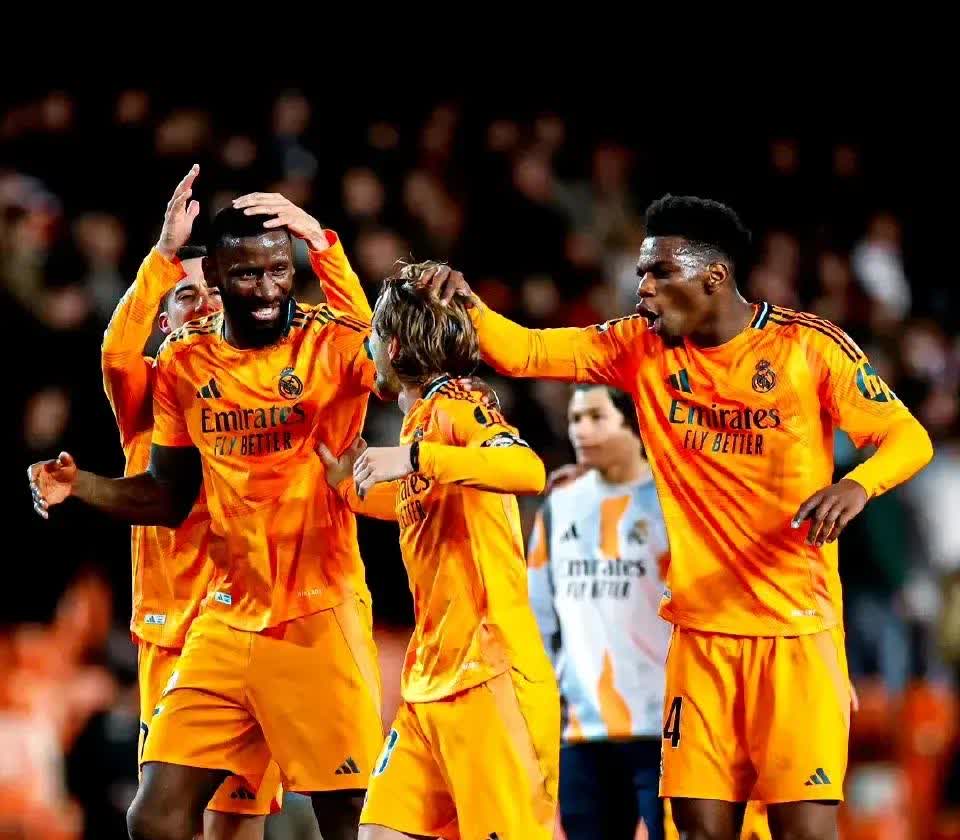 索肖成功击败昂热,取得积分榜上的领先的简单介绍 索肖成功击败昂热,取得积分榜上的领先的简单介绍