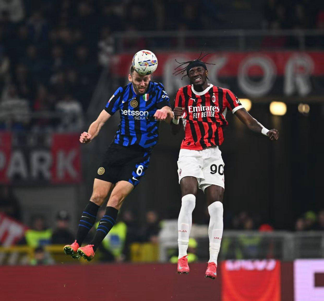 开云体育-伦敦德比战平收场，强强对话无分胜负