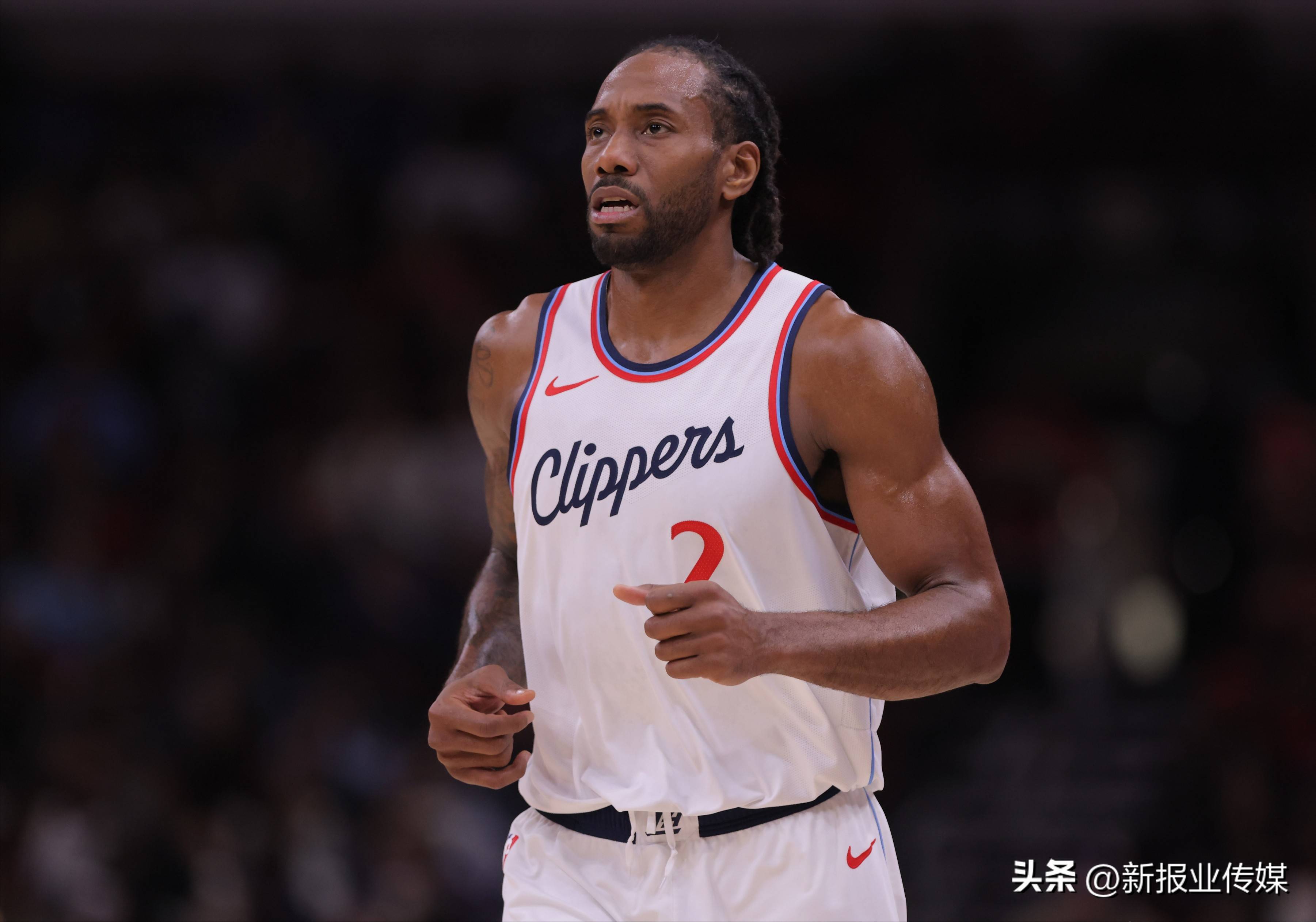 包含快船队老将表现出色，球队依旧有竞争力的词条