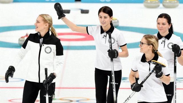 开云体育中国-女子排球比赛中俄罗斯队力克对手夺魁的简单介绍