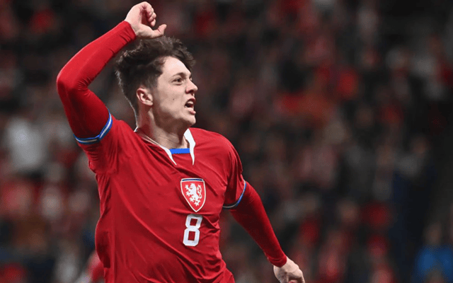 开云体育-捷克足球队在激烈比赛中实现绝地反击，夺得胜利的简单介绍