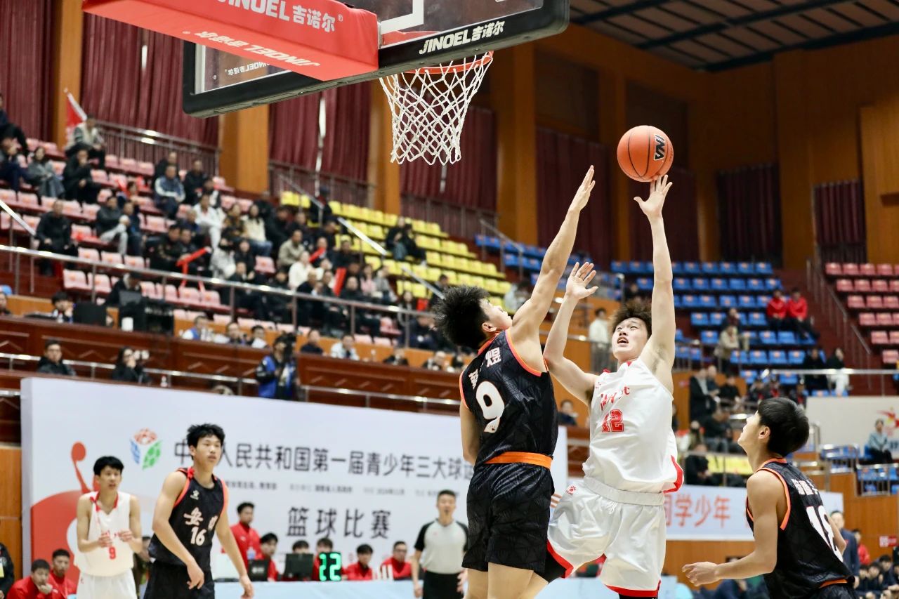 湖北队在全国锦标赛初赛中抢先晋级 湖北队在全国锦标赛初赛中抢先晋级