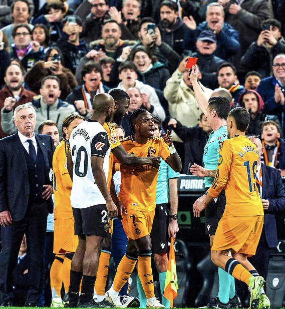 开云APP-瓦伦西亚客场三连胜,实力凸显的简单介绍