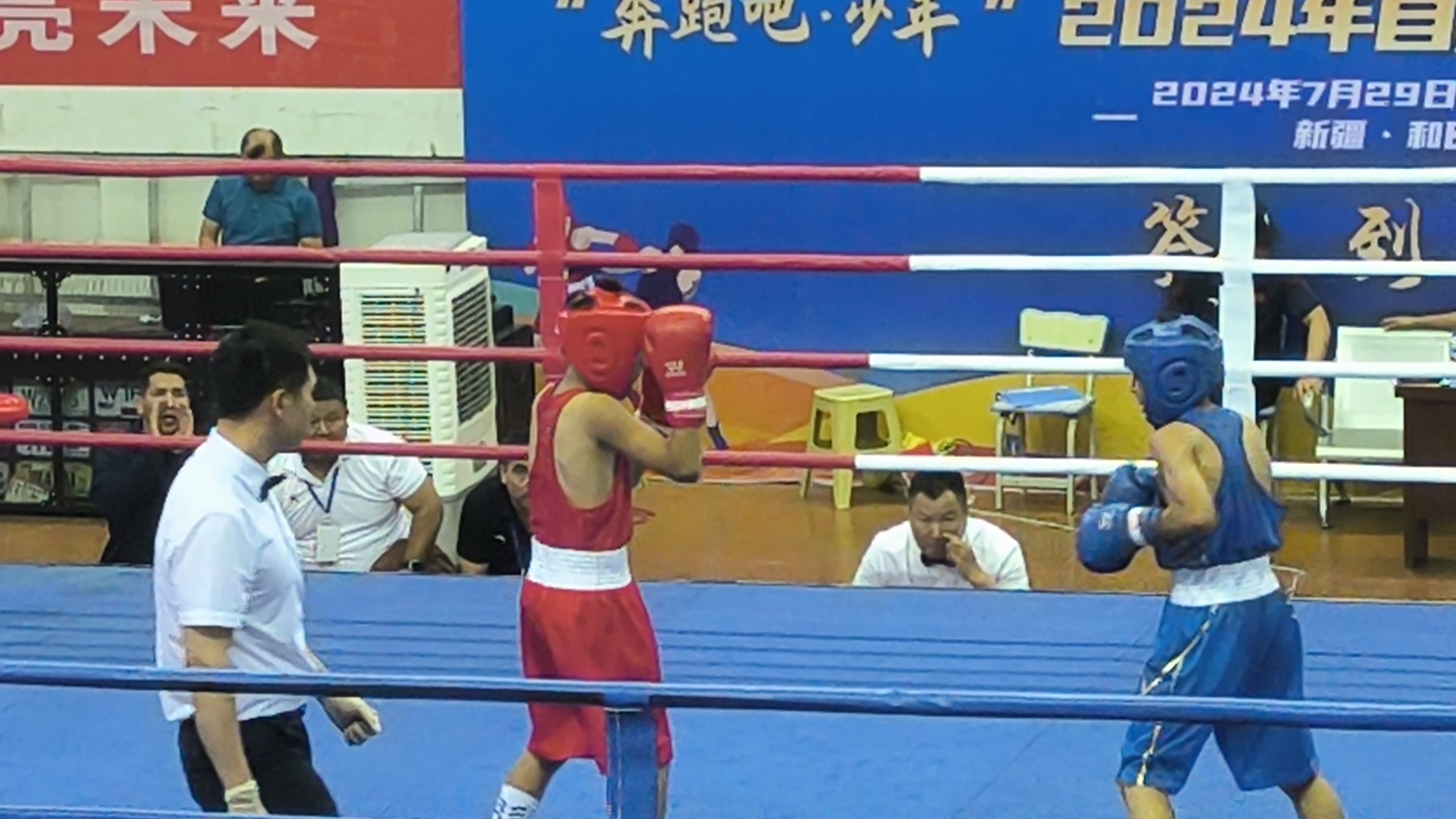 开云下载-包含精英赛事如火如荼，球队战意昂扬的词条