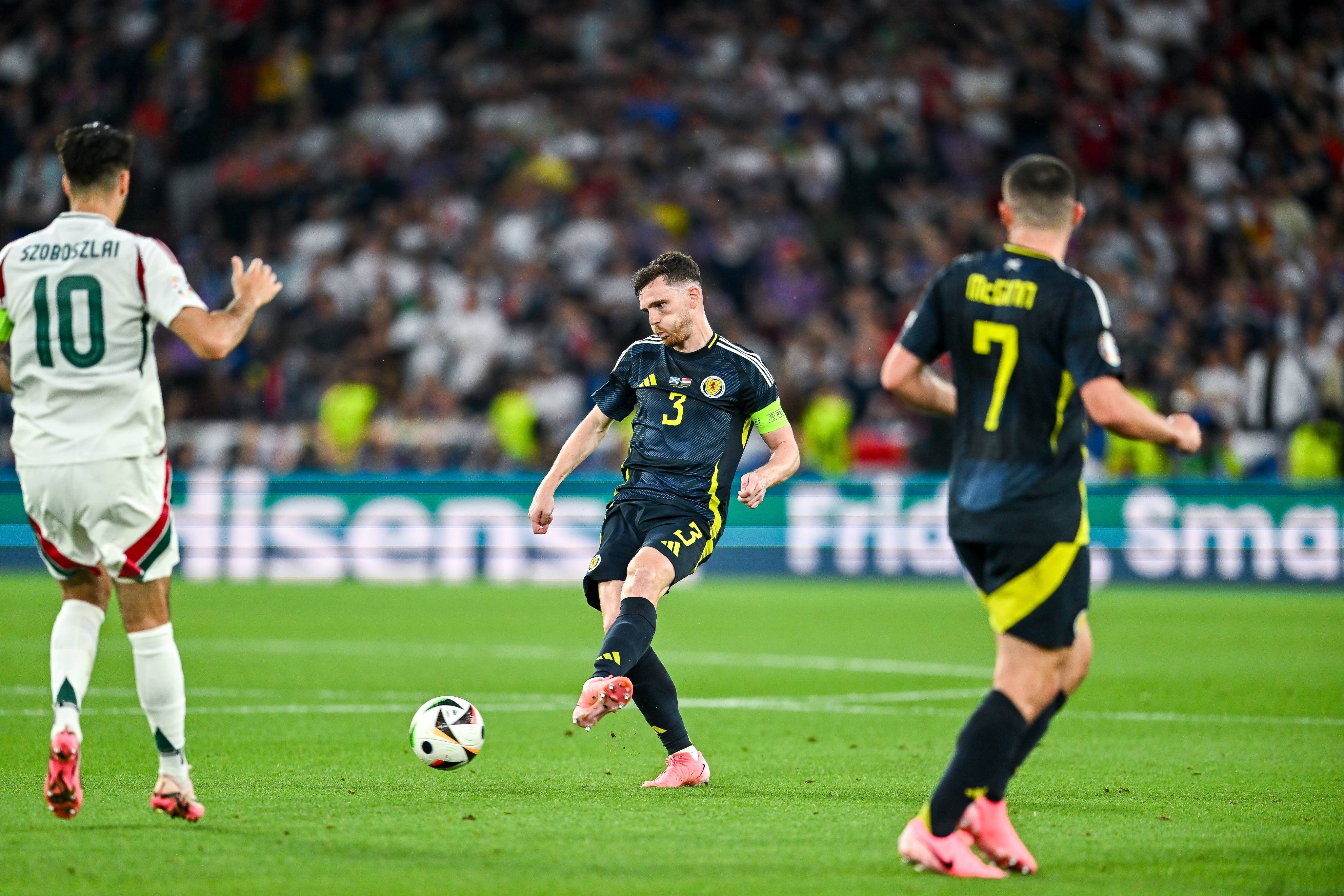 匈牙利击败法国,斩获欧锦赛小组赛胜利 匈牙利击败法国,斩获欧锦赛小组赛胜利