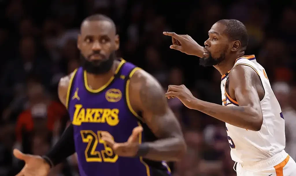 开云下载-NBA球员在比赛中战胜强敌