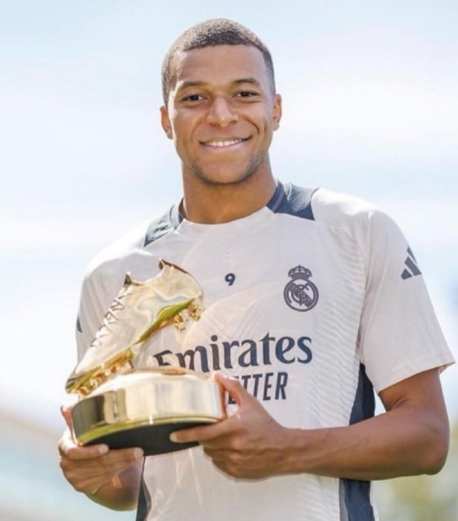 开云下载-姆巴佩在英超中不敌掘金，争议判罚