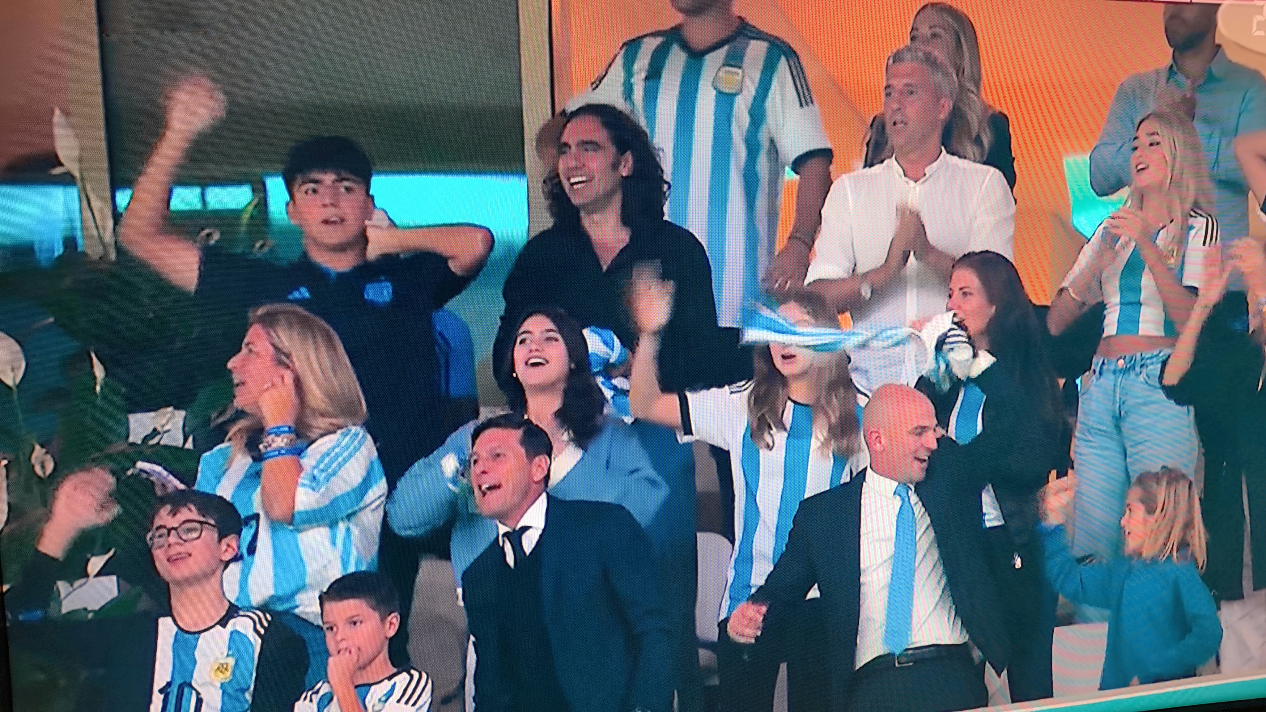 开云官网-今晚焦点：西班牙险胜，球迷沸腾的简单介绍