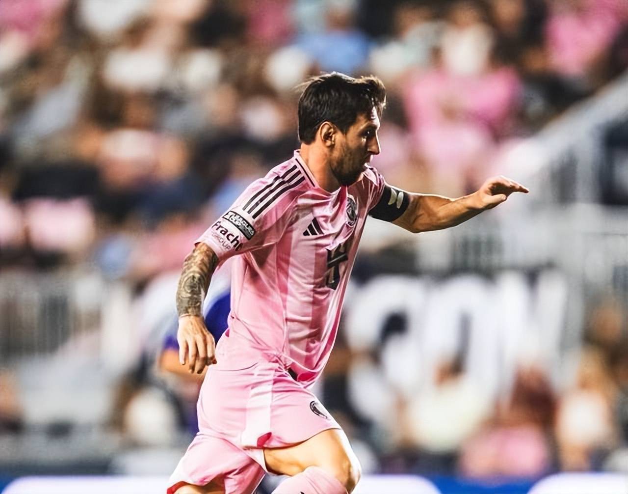 巴塞罗那凭借梅西实力击败强敌 巴塞罗那凭借梅西实力击败强敌