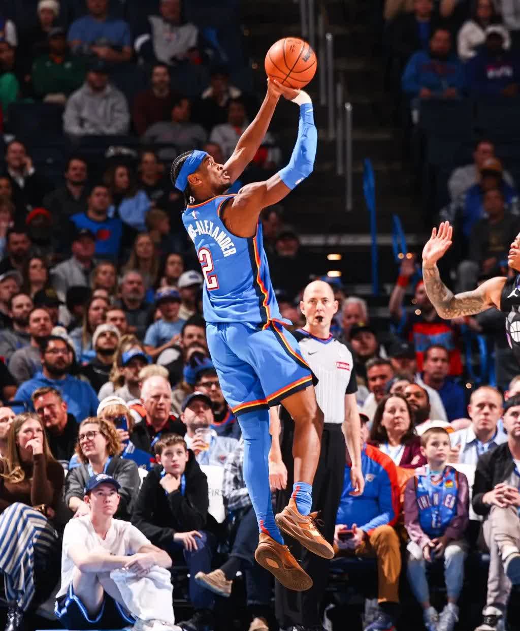 开云平台-包含NBA全明星赛现场一幕幕惊险动人，球迷饱览独特风采的词条