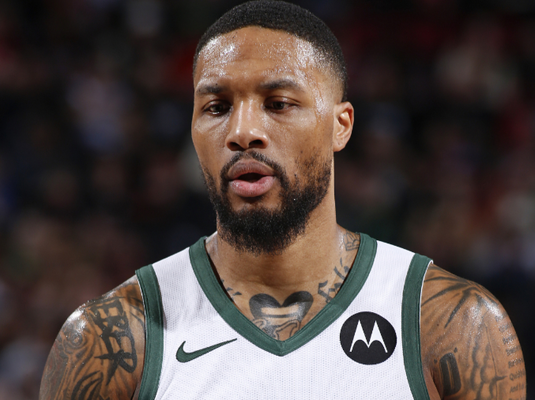 开拓者负于国王,利拉德砍下27分送国王三连胜 开拓者负于国王,利拉德砍下27分送国王三连胜