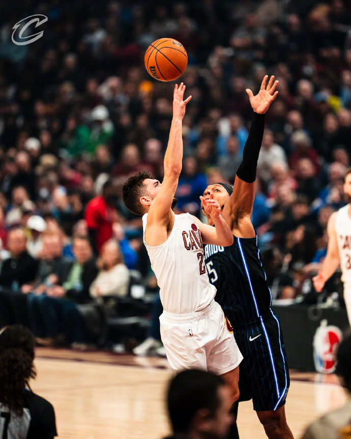 开云APP-包含爵士轻松赢魔术，米切尔砍下30分的词条