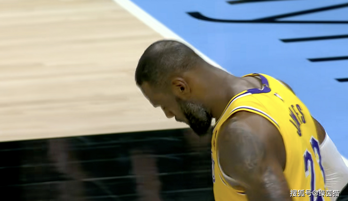 开云体育官网-湖人憾负尼克斯，遭遇两连败