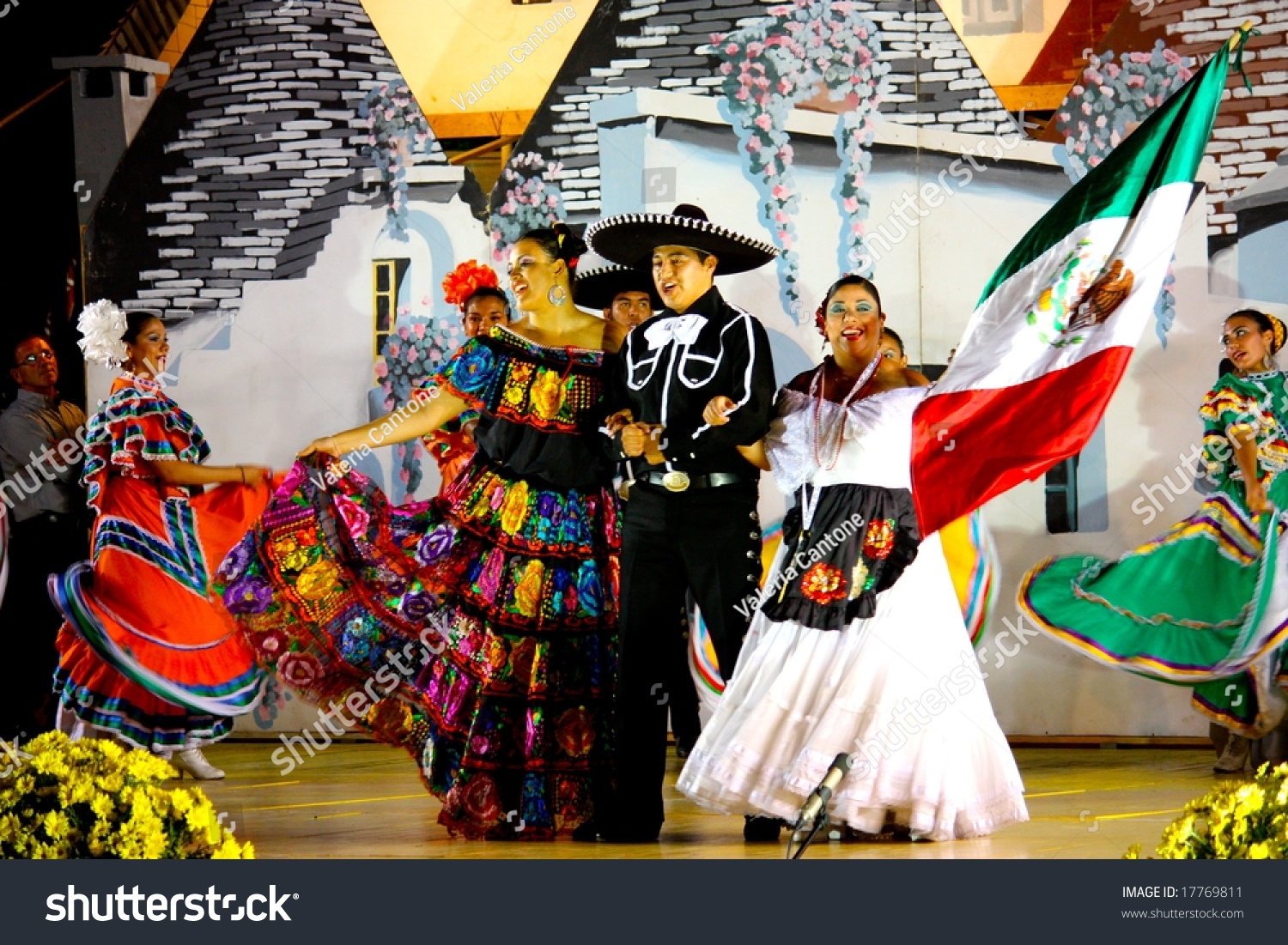 开云平台-包含墨西哥横扫意大利,佩德里惊艳世界的词条