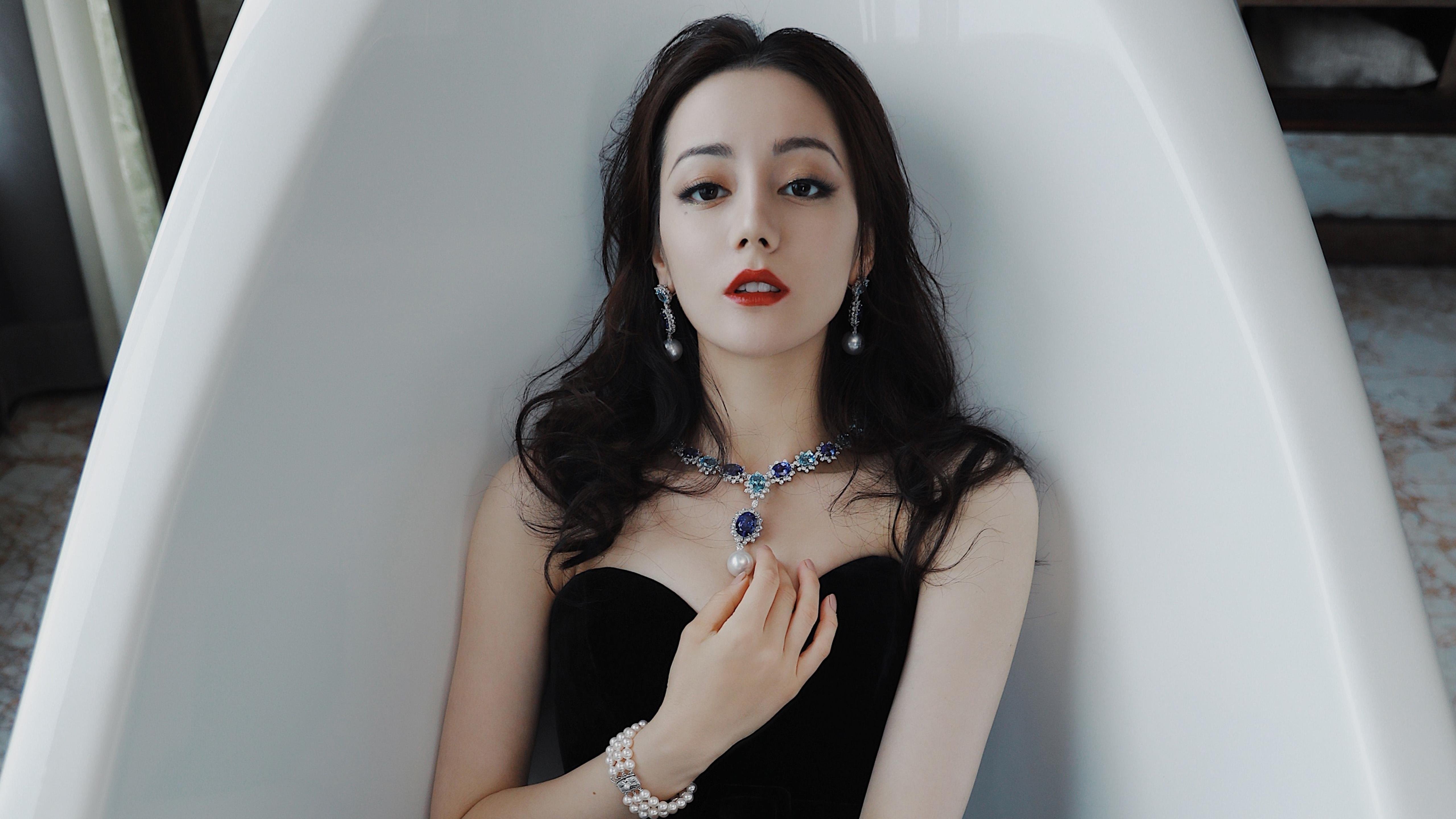 爱德华兹爆发背后的战术密码，广东队单节拉开深圳队的制胜之道