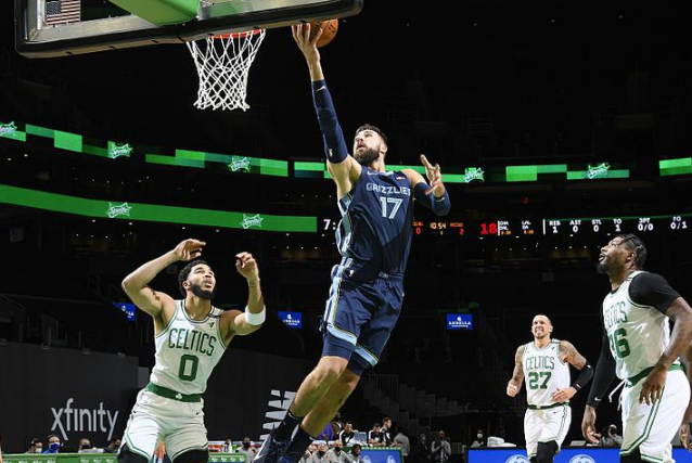 开云APP-塔图姆完成里程碑，灰熊爆冷尼克斯